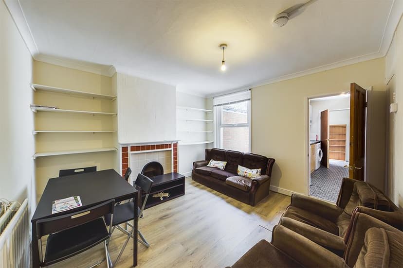 13, Albany Road - Image 3
