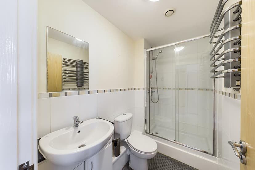 Room 7, 37 Selly Hill Road - Image 4