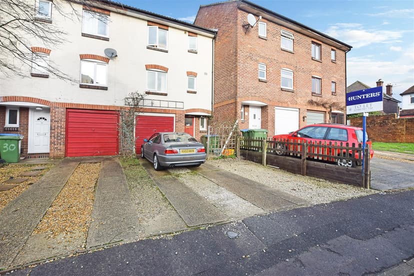 Room 2, 31 Ranelagh Gardens - Image 5