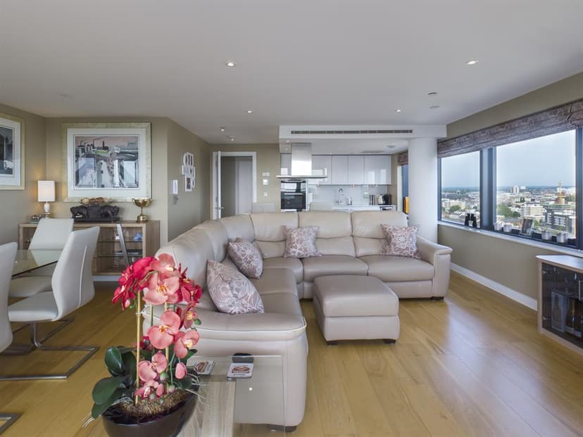 2, Eldon Road - Image 10