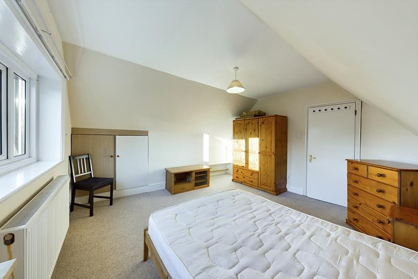 17, Heeley Road - Image 7