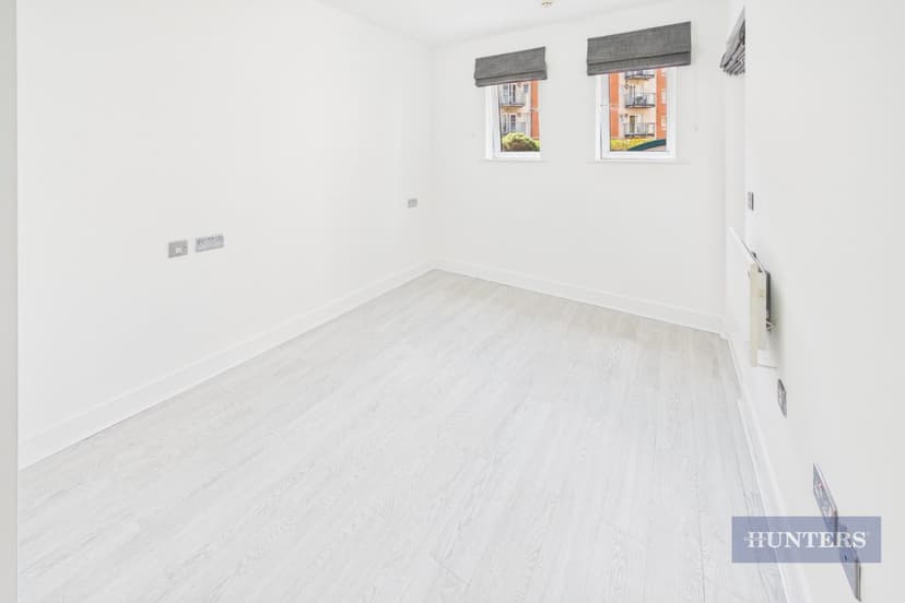 Flat 151, Oceana Boulevard Orchard Place - Image 6