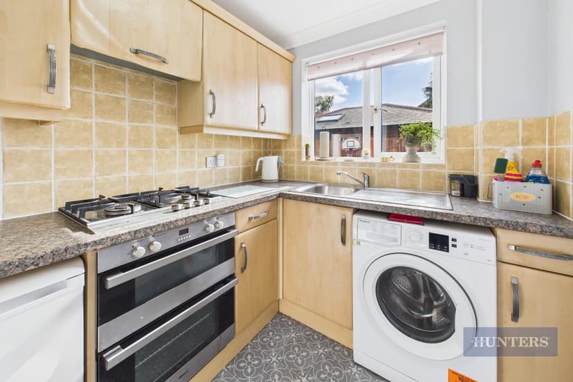 215, Heeley Road - Image 2