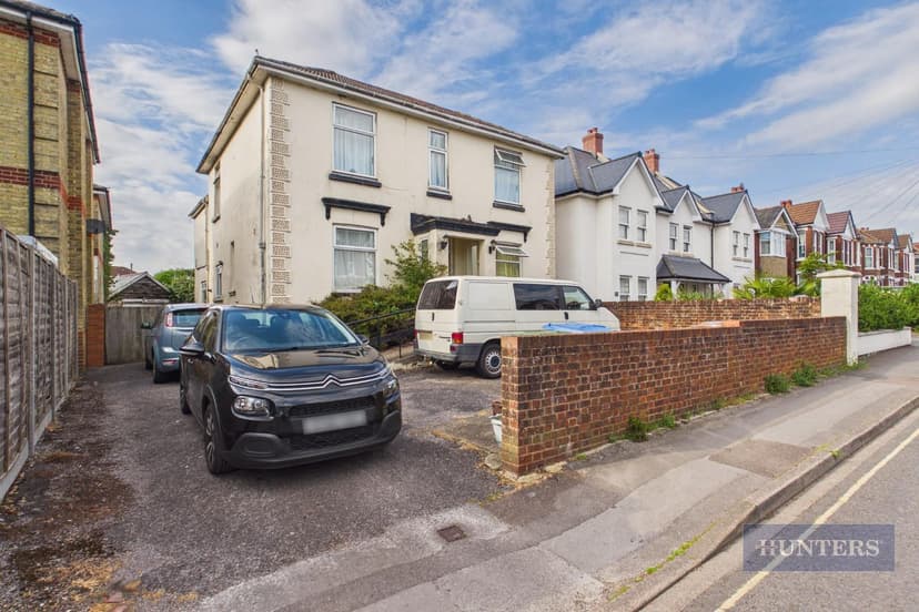 Room 1, 23 Emsworth Road - Image 1
