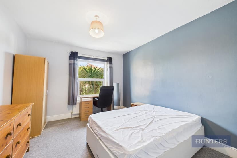 Room 1, Hubert Road - Image 5