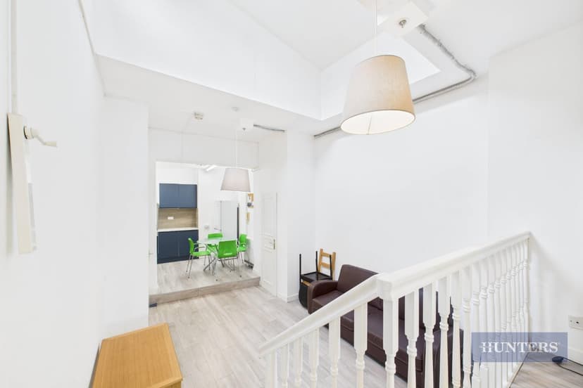 222, Hubert Road - Image 4