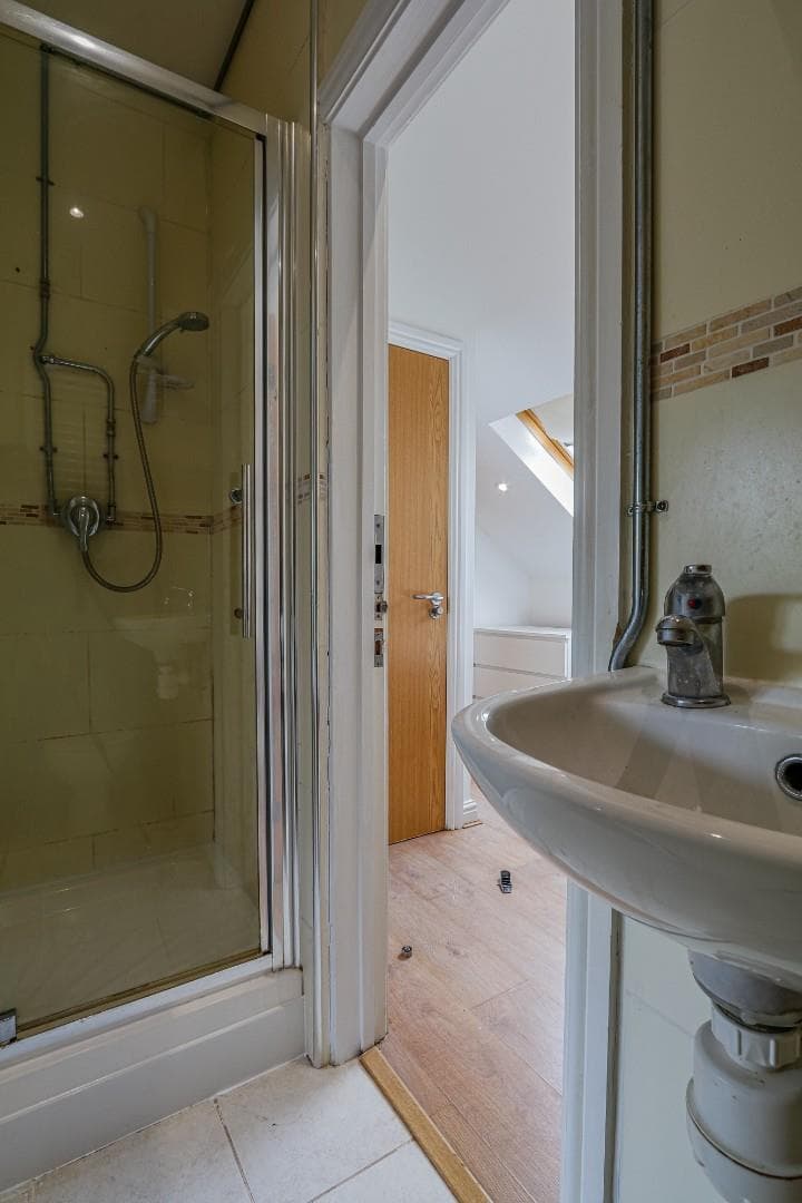 ROOMS, 92 Colum Road - Image 12