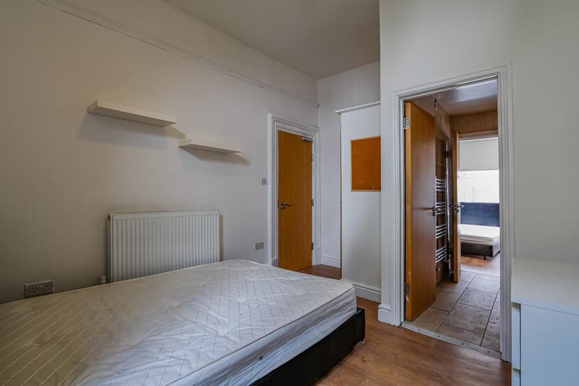 ROOMS, 92 Colum Road - Image 7