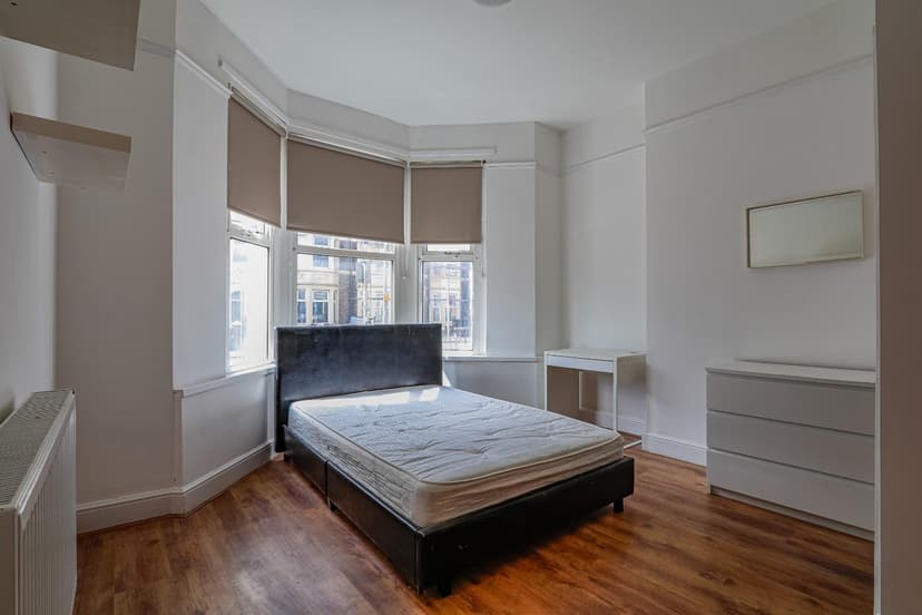 ROOMS, 92 Colum Road - Image 6
