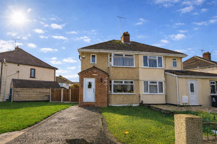 30 Rodney Crescent - Image 2