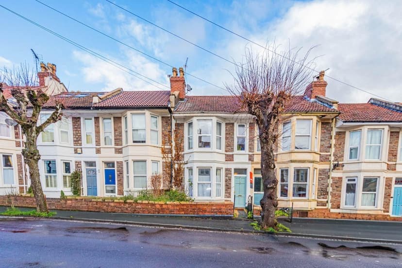 21 Court Road - Image 1