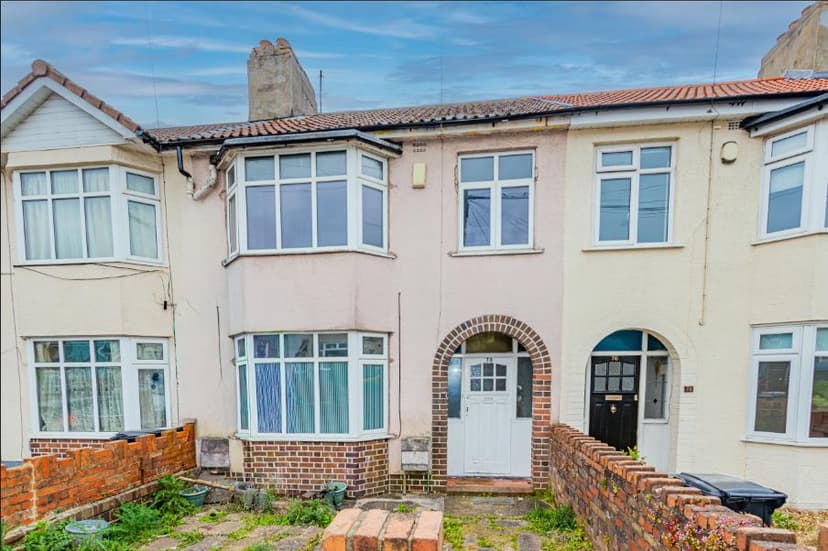 78 Boston Road - Image 1