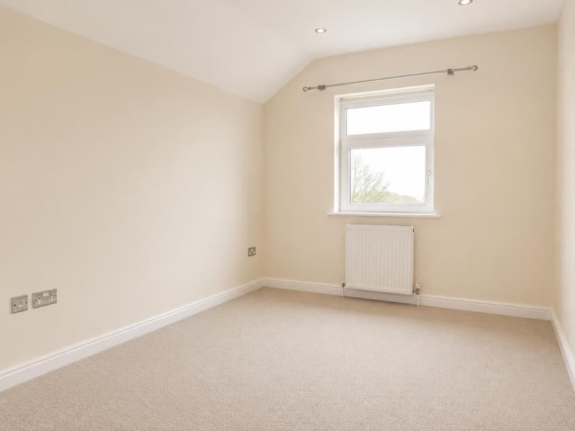TFF 211a Bishopsworth Road - Image 4