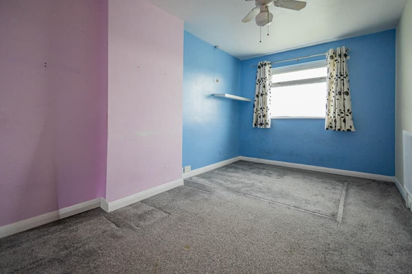 1 Wroxham Drive - Image 8