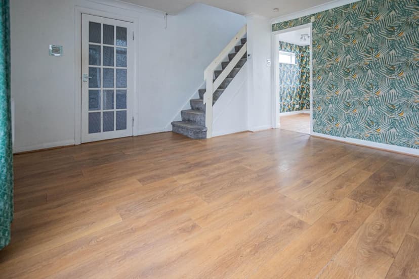 1 Wroxham Drive - Image 4