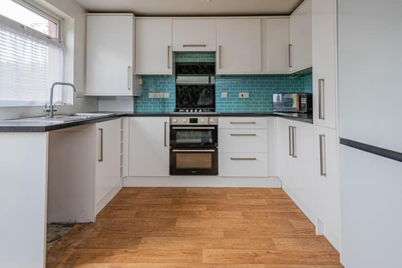 1 Wroxham Drive - Image 2