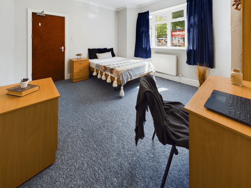 Brynymor Road, Swansea - Image 6