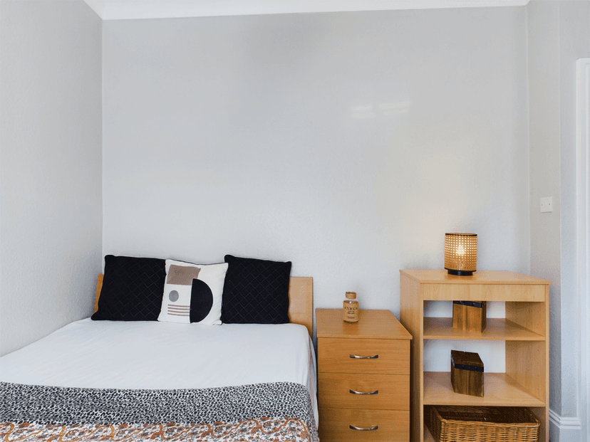 Brynymor Road, Swansea - Image 20