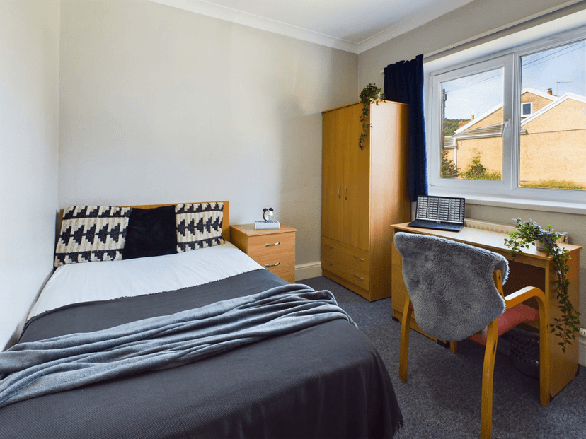 Brynymor Road, Swansea - Image 26