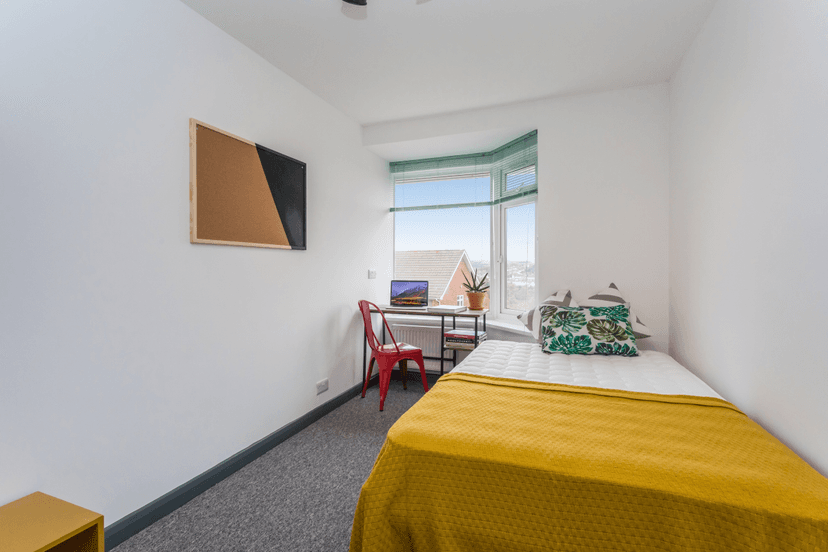 19 Jevington Drive, Brighton and Hove, Brighton - Image 5