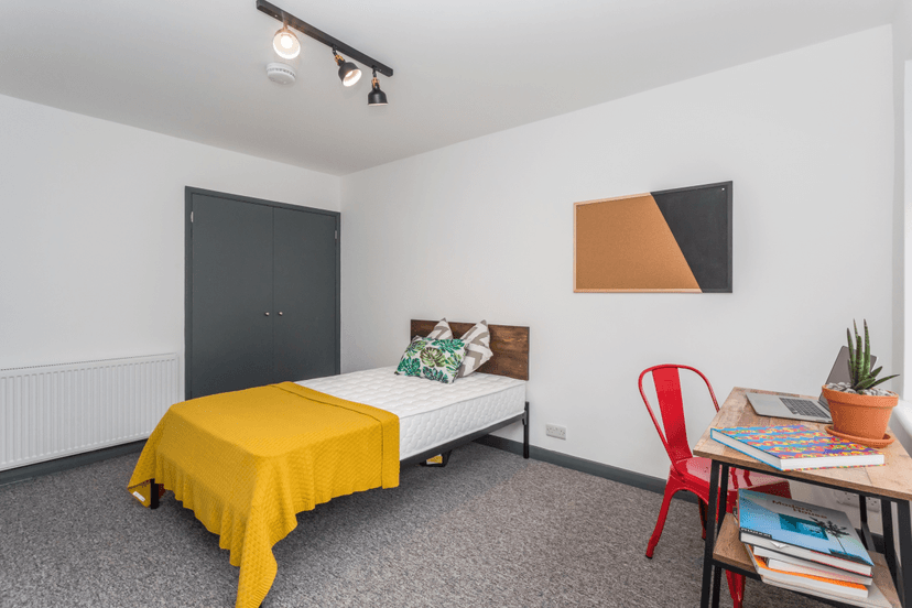 19 Jevington Drive, Brighton and Hove, Brighton - Image 13