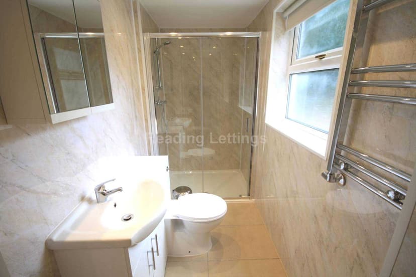 BLENHEIM ROAD - Image 6