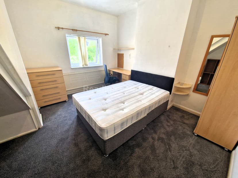 BLENHEIM ROAD - Image 7