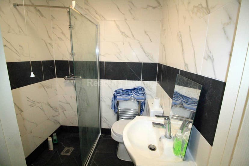 CRESCENT ROAD - Image 12