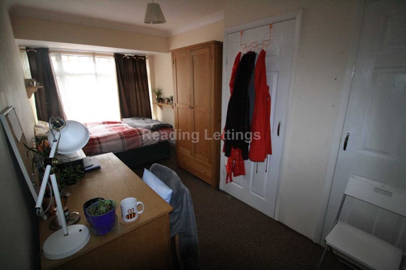 CRESCENT ROAD - Image 7