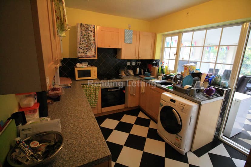 CRESCENT ROAD - Image 9