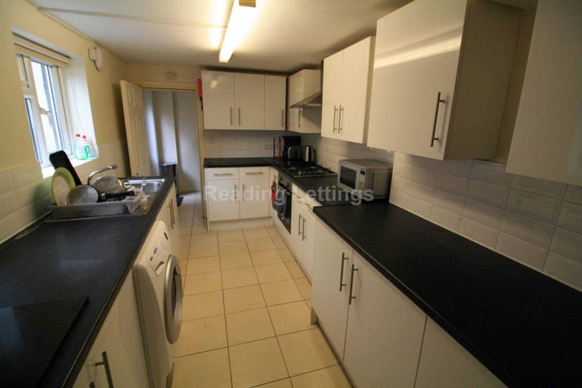 DONNINGTON GARDENS - Image 3