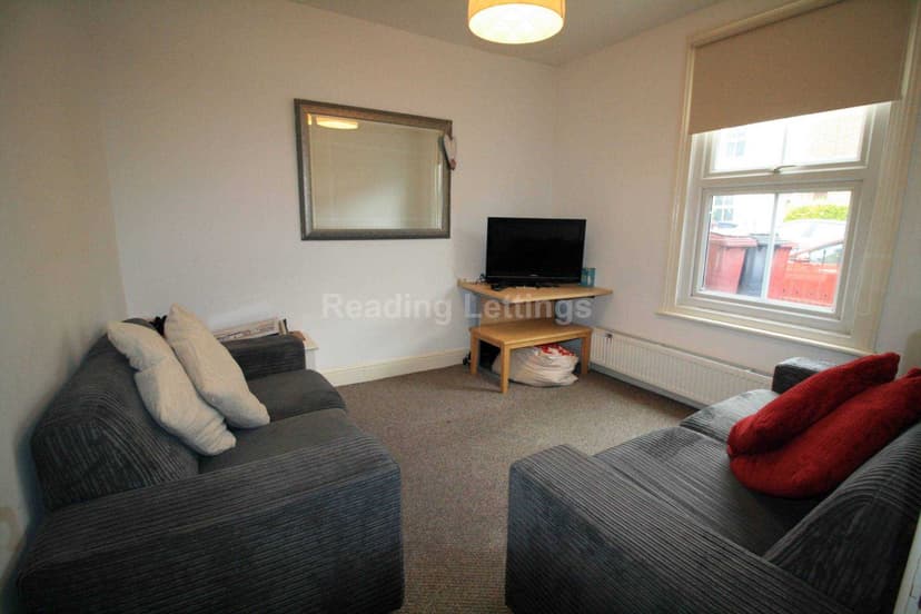 DONNINGTON GARDENS - Image 4