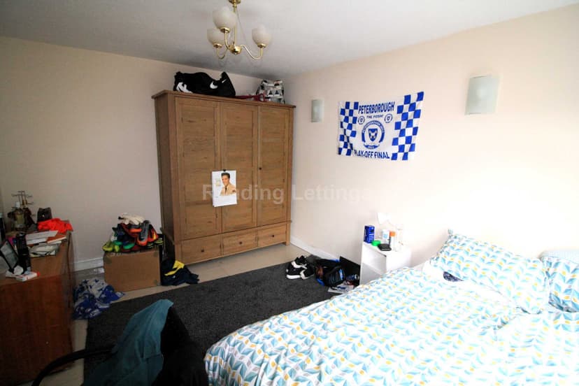 CRESCENT ROAD - Image 6