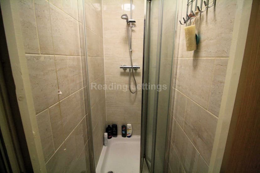 GRANGE AVENUE - MOST BILLS INCLUDED - Image 12