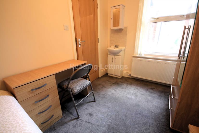 GRANGE AVENUE - MOST BILLS INCLUDED - Image 6