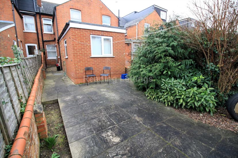 GRANGE AVENUE - MOST BILLS INCLUDED - Image 9