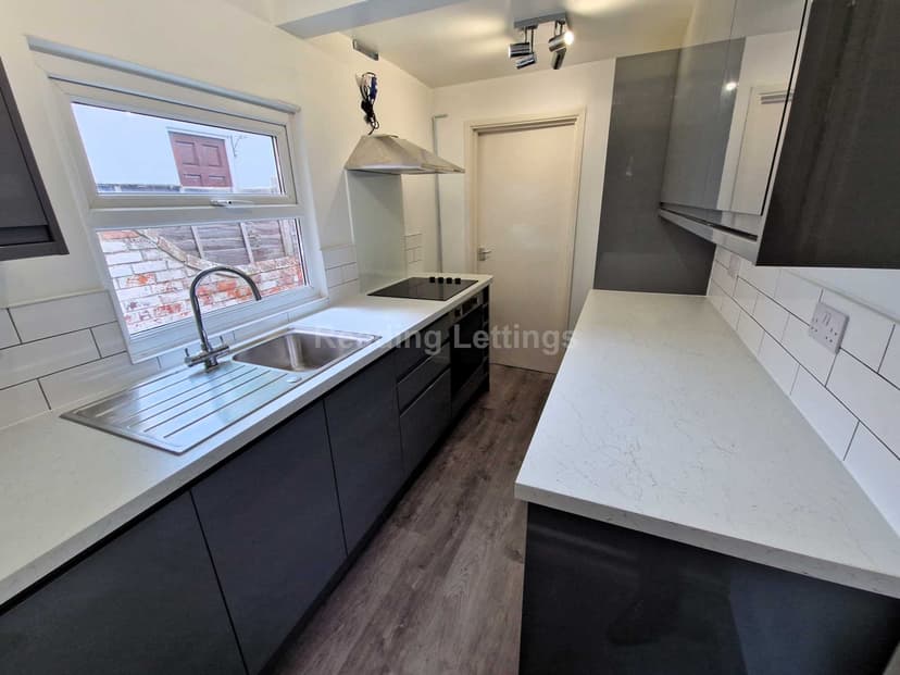 CARDIGAN ROAD - Image 4