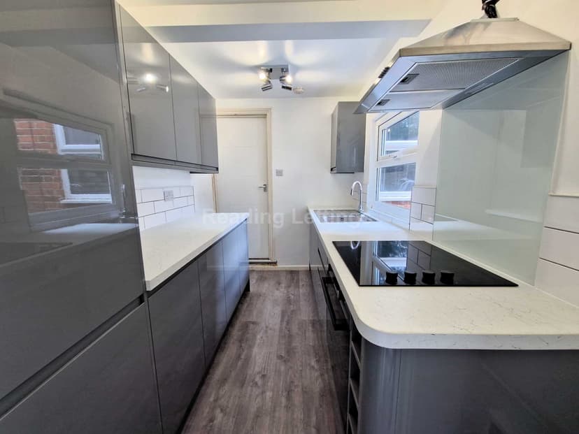 CARDIGAN ROAD - Image 5