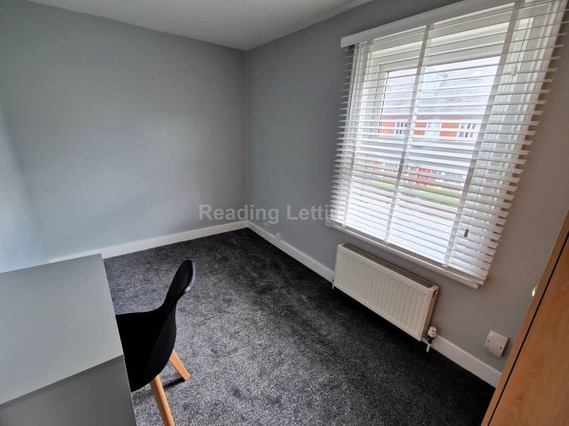 CARDIGAN ROAD - Image 9